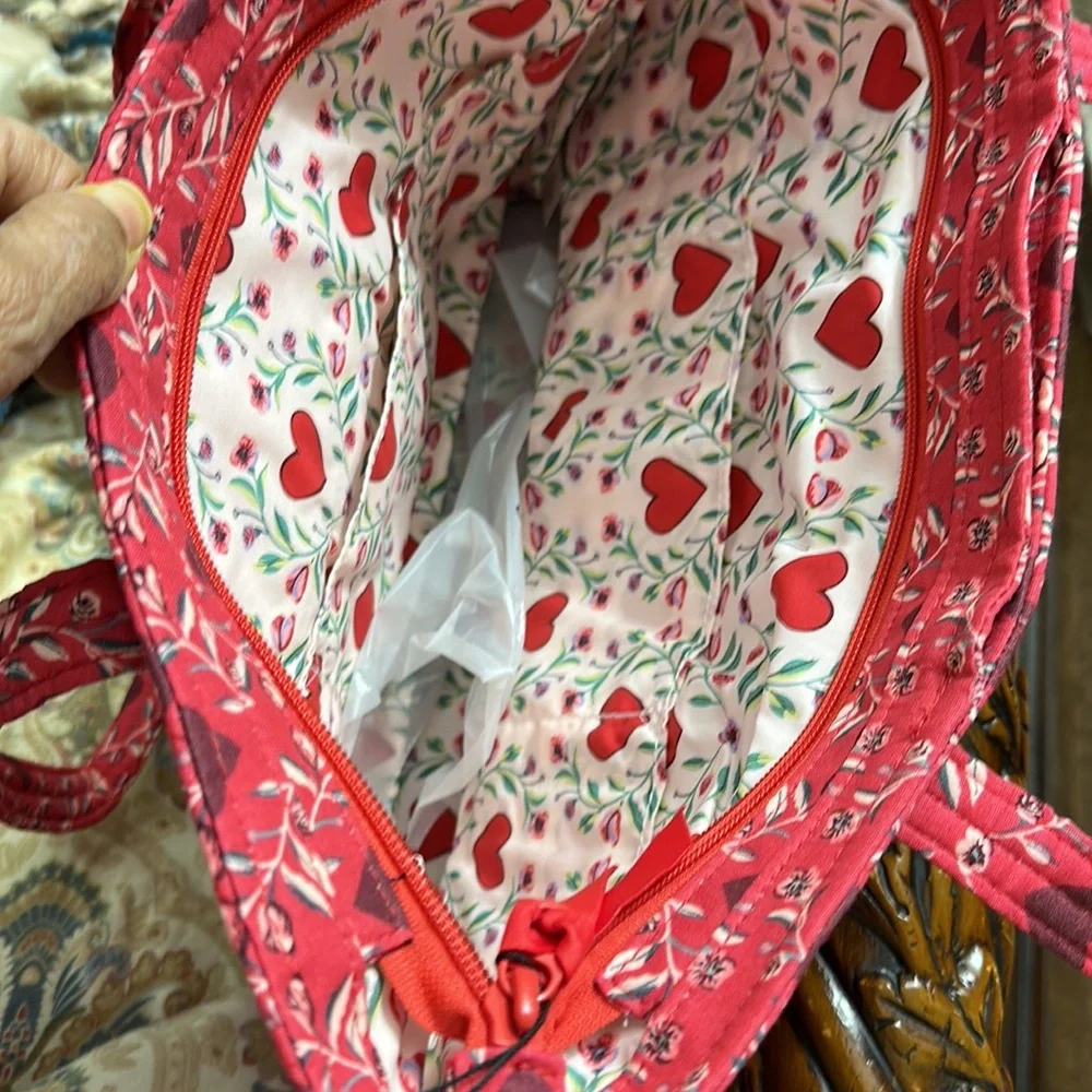 Vera Bradley small Tote Imperial Hearts Red - Picture 5 of 7